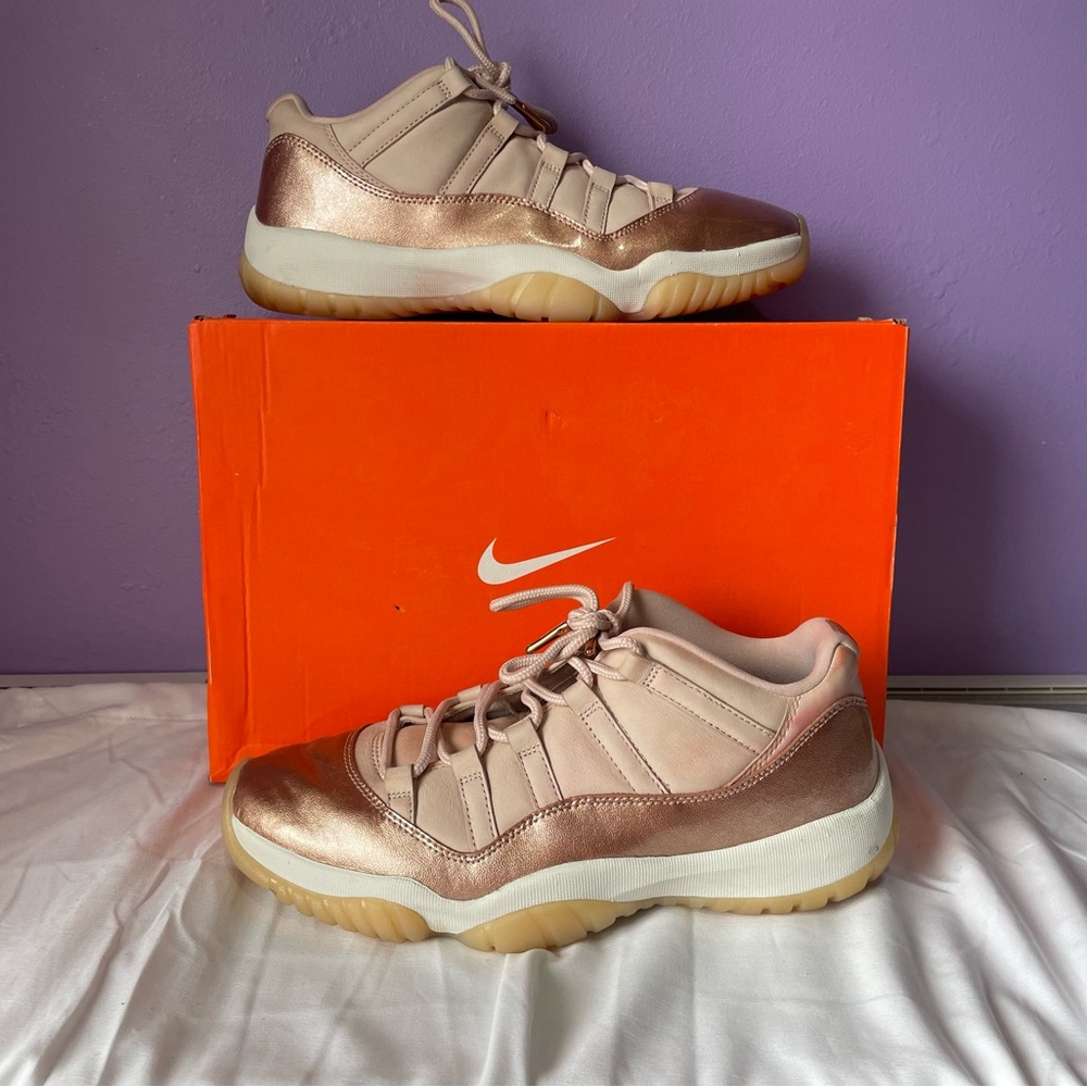 Jordan 11 low rose gold replacement box